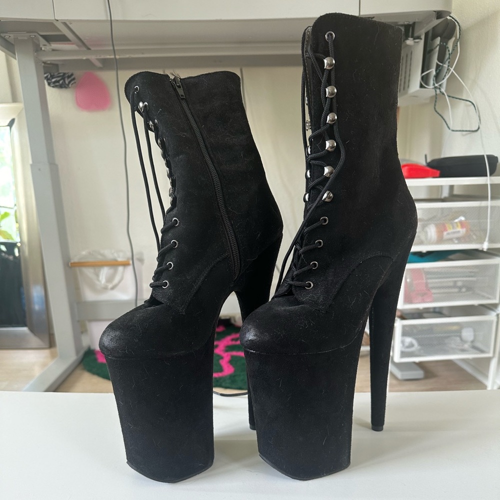 Pleaser Infinity-1020FS in black suede